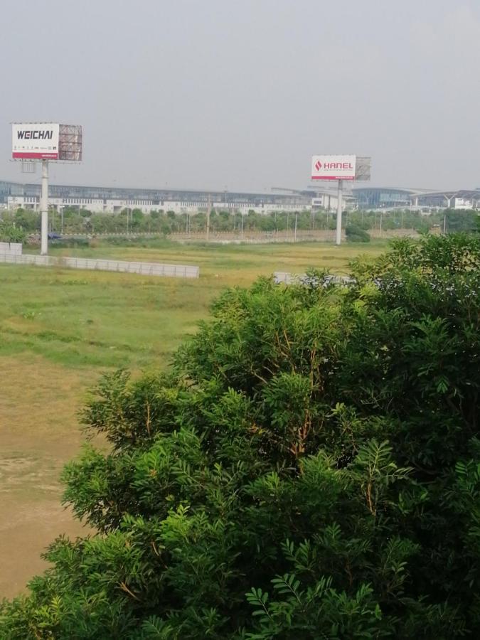 Roma Hotel Noi Bai Airport Hanoi Exterior foto